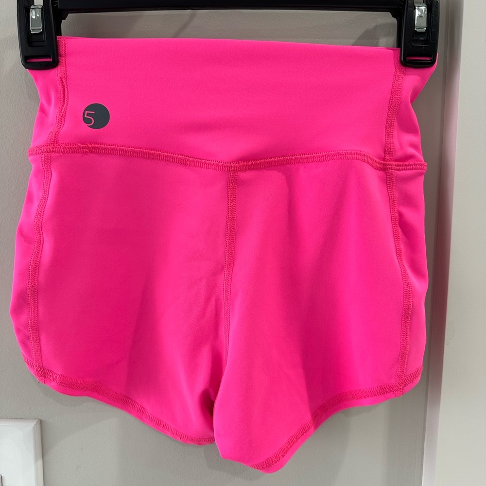 EUC FIVE Dancewear (Five The Labell)Booty shorts Sixe YXL or AXS